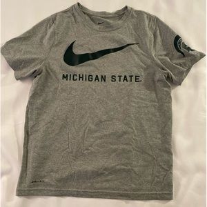 Women’s Large Nike dri-fit Michigan State t-shirt